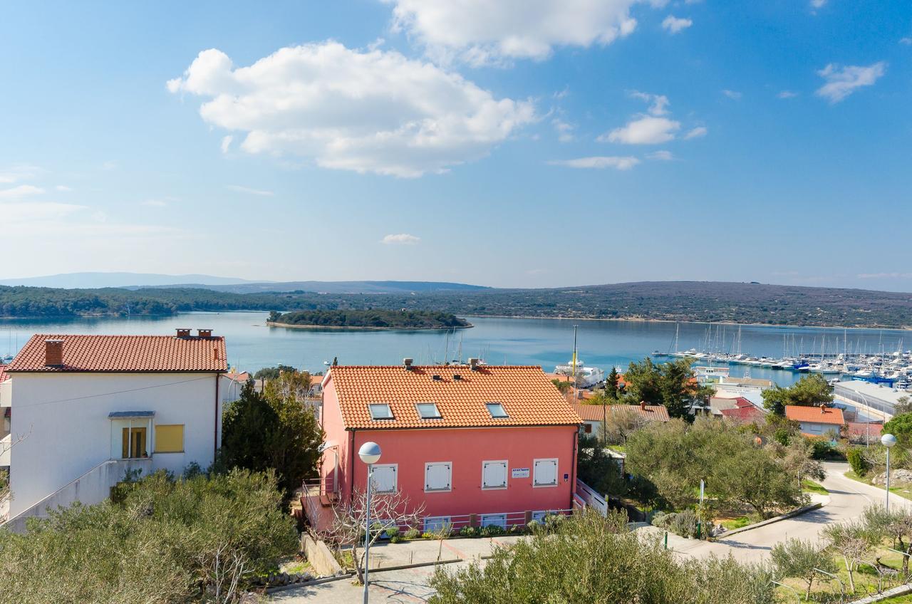Apartments Krunoslav Пунат Екстериор снимка