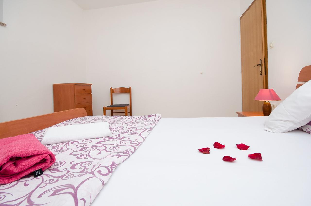 Apartments Krunoslav Пунат Екстериор снимка