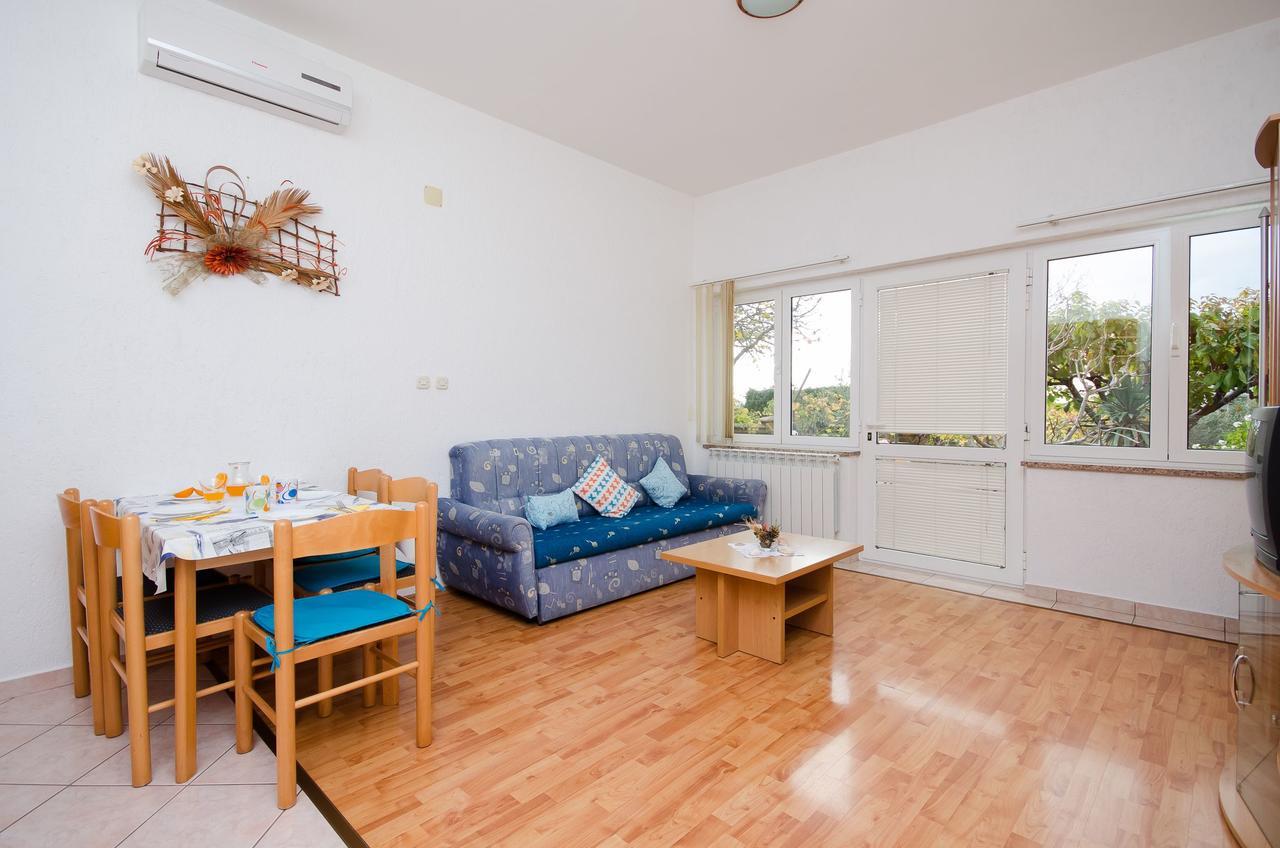 Apartments Krunoslav Пунат Екстериор снимка