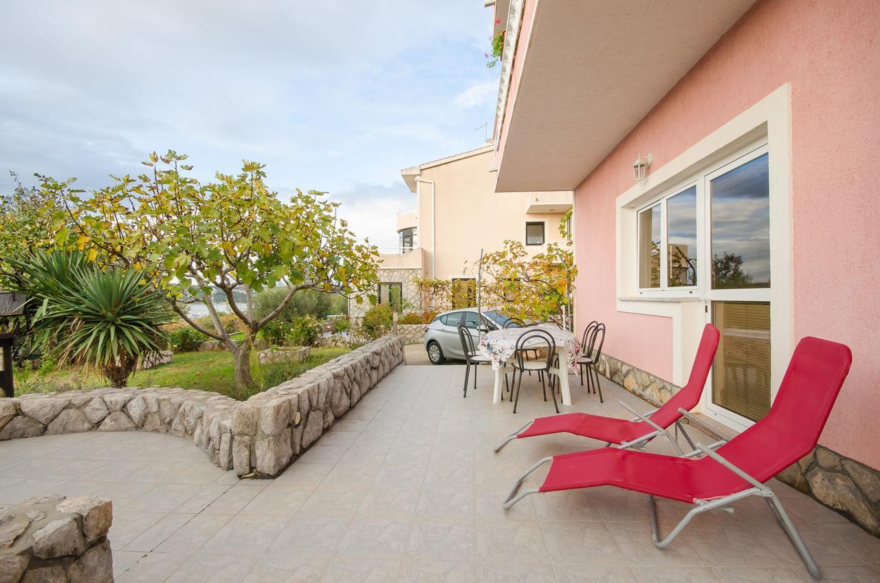 Apartments Krunoslav Пунат Екстериор снимка